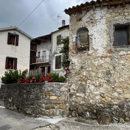 Altravista Tarzo * Ревине-Лаго