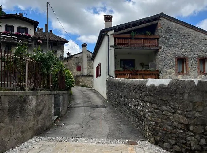 Altravista Tarzo Revine Lago